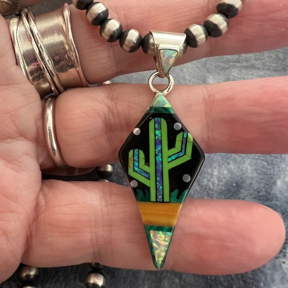 ❤️ Zuni Galaxy Native American Signed “GI” Saguro Cactus Desert Pendant 4.1gms - Picture 1 of 14